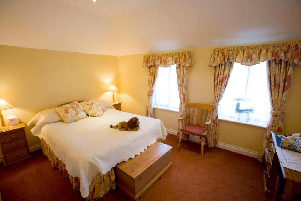 The Three Lions Otel Fordingbridge Oda fotoğraf